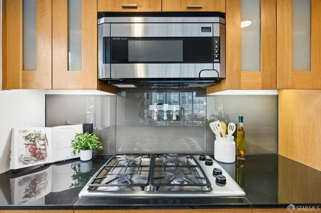 $825,000 | 333 1st Street, Unit 1105, San Francisco, CA 94105