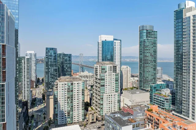 $825,000 | 333 1st Street, Unit 1105, San Francisco, CA 94105
