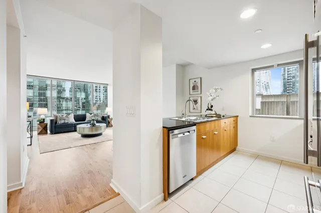 $825,000 | 333 1st Street, Unit 1105, San Francisco, CA 94105