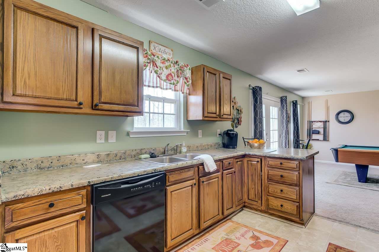 1243 Massey Road Pendleton, SC 29670 - Photo 14 of 36