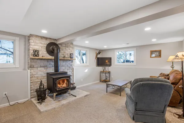 $448,500 | 6517 County Road 5, Annandale, MN 55302