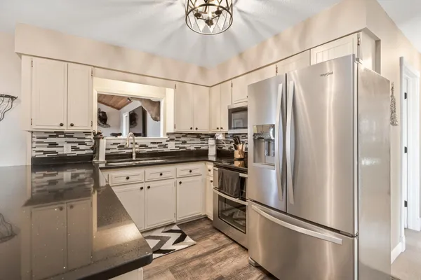 $448,500 | 6517 County Road 5, Annandale, MN 55302