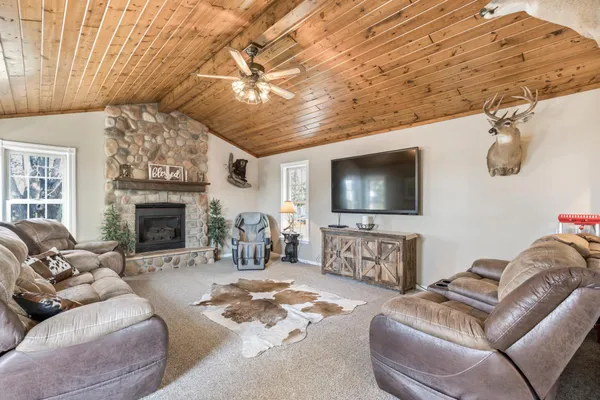 $448,500 | 6517 County Road 5, Annandale, MN 55302