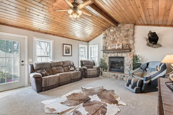 $448,500 | 6517 County Road 5, Annandale, MN 55302
