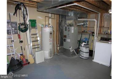 5478 Stavendish Street Burke, VA 22015 - Photo 29 of 30 a view of a walk in closet