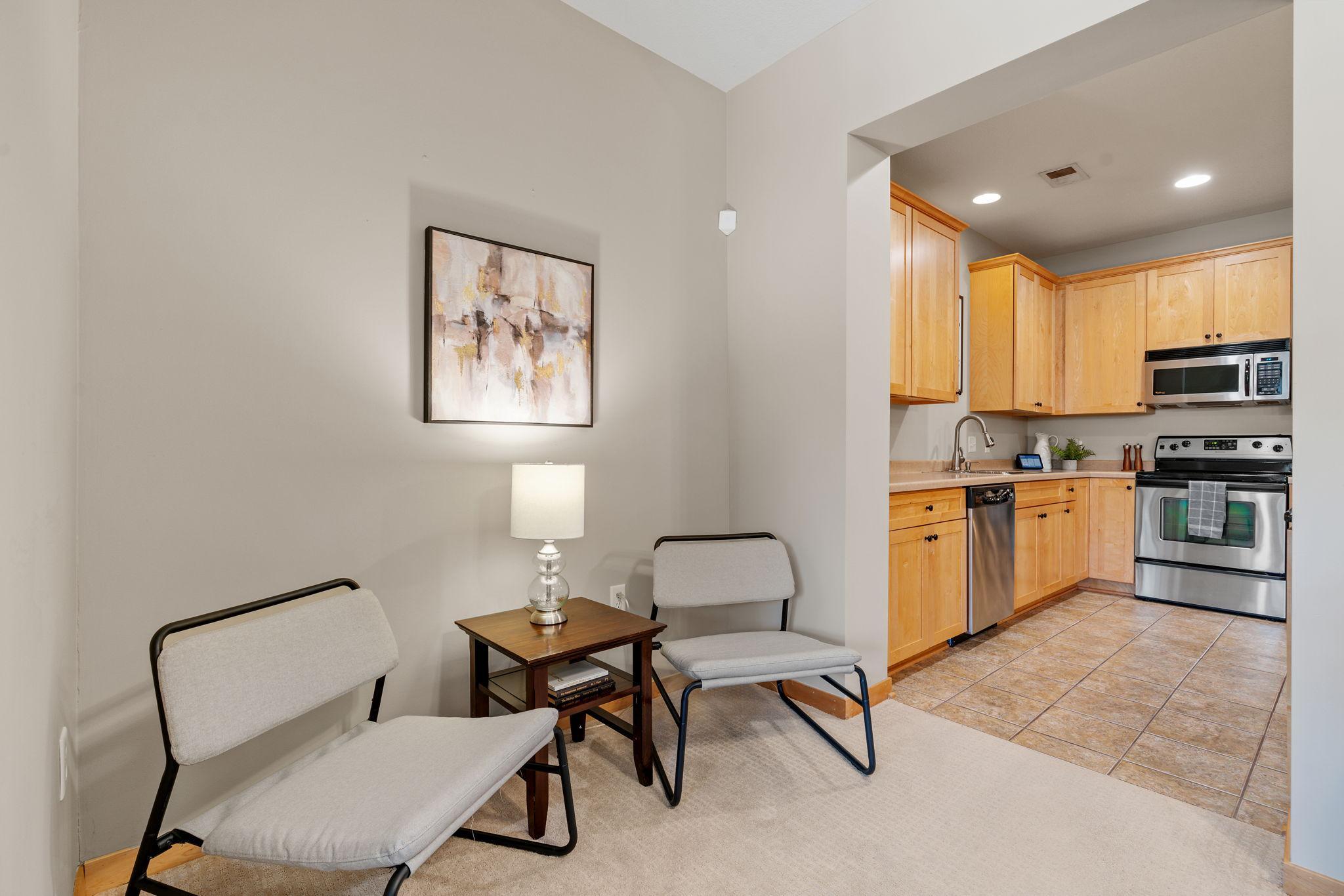 294 Spring Street St. Paul, MN 55102 - Photo 8 of 27 Gallery Image 8