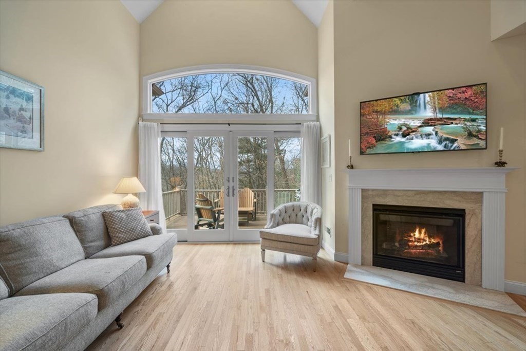 47 South Cottage Road, Unit 47 Belmont, MA 02478 - Photo 5 of 42 Gallery Image 5