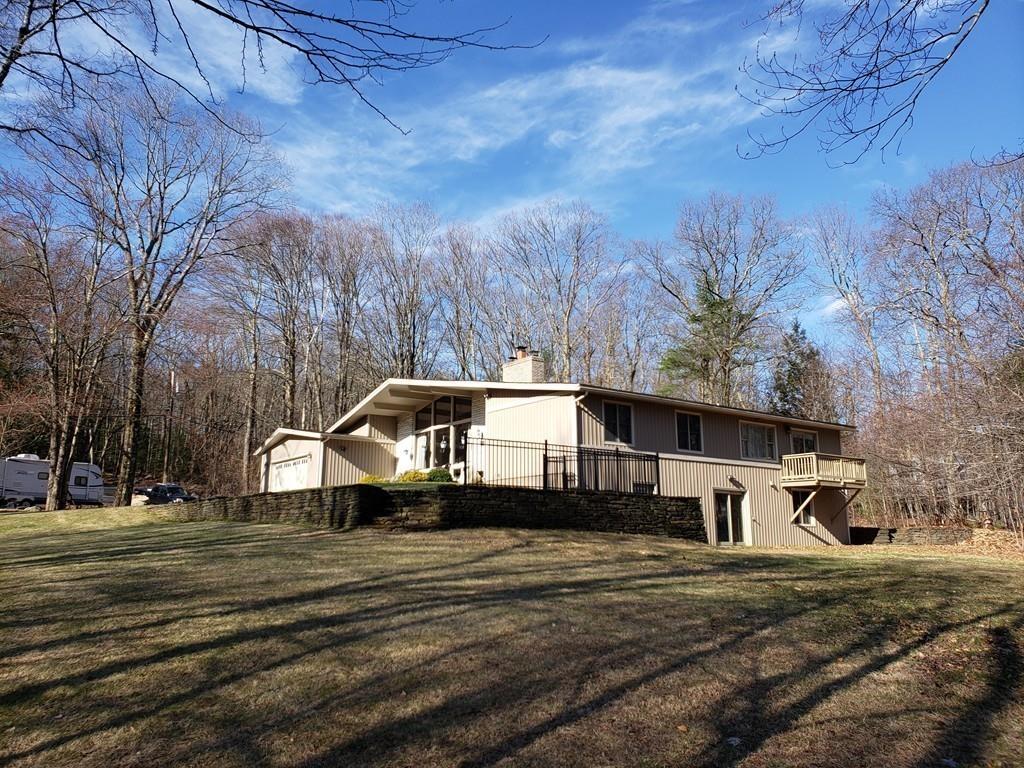 883 General Knox Road Russell, MA 01071 - Photo 3 of 31 Gallery Image 3