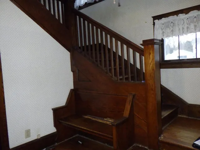 $160,000 | 29 North Clinton Avenue, Clintonville, WI 54929