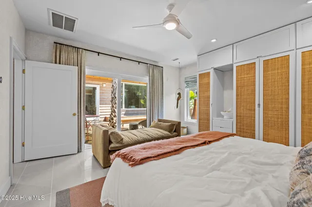 $2,654,000 | 10104 Seabreeze Drive, Emerald Isle, NC 28594