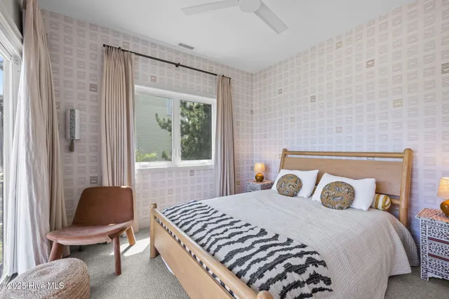 $2,654,000 | 10104 Seabreeze Drive, Emerald Isle, NC 28594