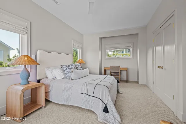 $2,654,000 | 10104 Seabreeze Drive, Emerald Isle, NC 28594