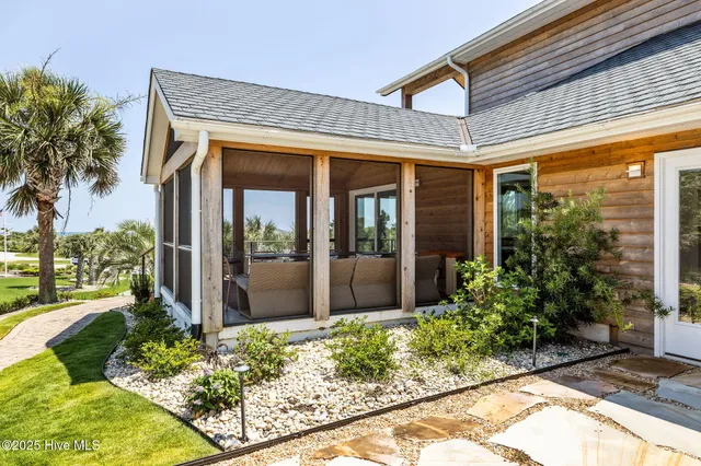 $2,654,000 | 10104 Seabreeze Drive, Emerald Isle, NC 28594