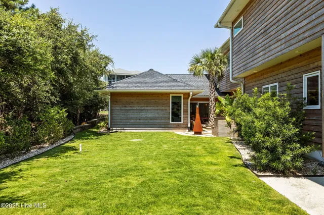 $2,654,000 | 10104 Seabreeze Drive, Emerald Isle, NC 28594