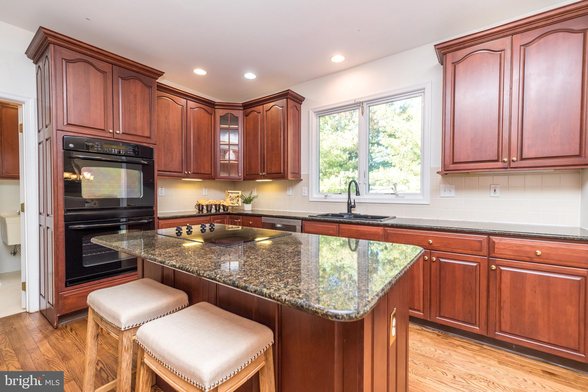 2269 Sunrise Way Jamison, PA 18929 - Photo 5 of 7