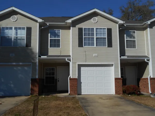 $1,450 | 202 Johnson Court, Crestview, FL 32536
