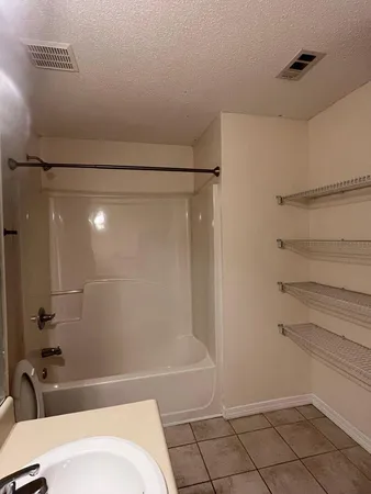 $1,450 | 202 Johnson Court, Crestview, FL 32536