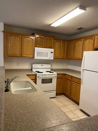 $1,450 | 202 Johnson Court, Crestview, FL 32536