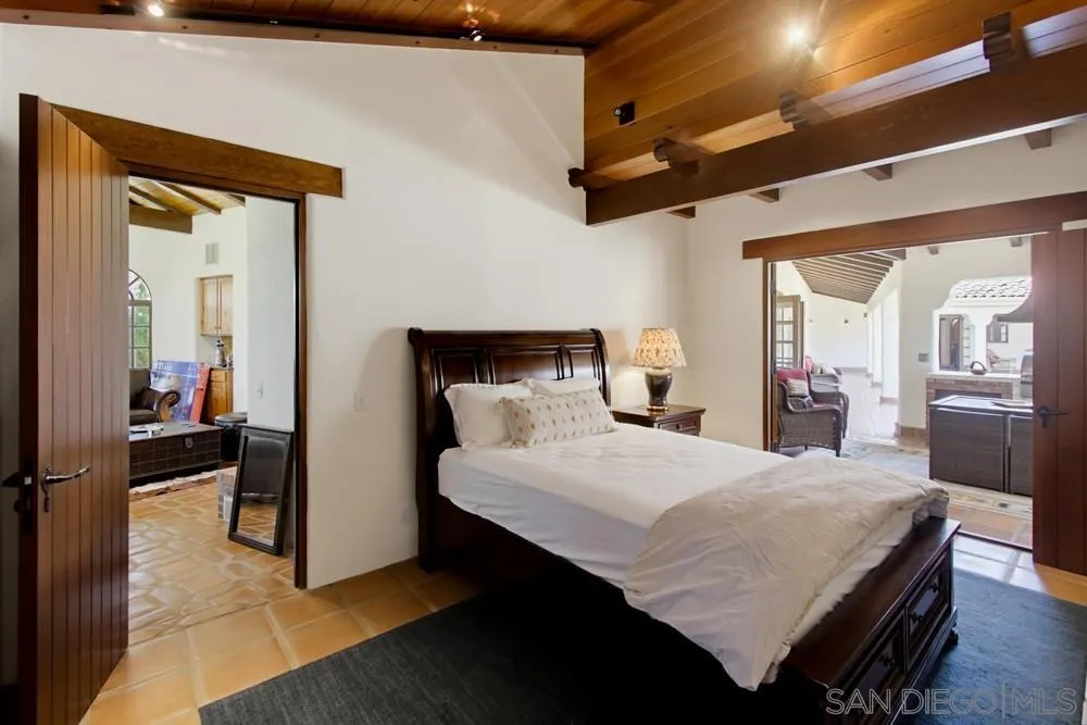 5443 Calzada Del Bosque Rancho Santa Fe, CA 92067 - Photo 50 of 70