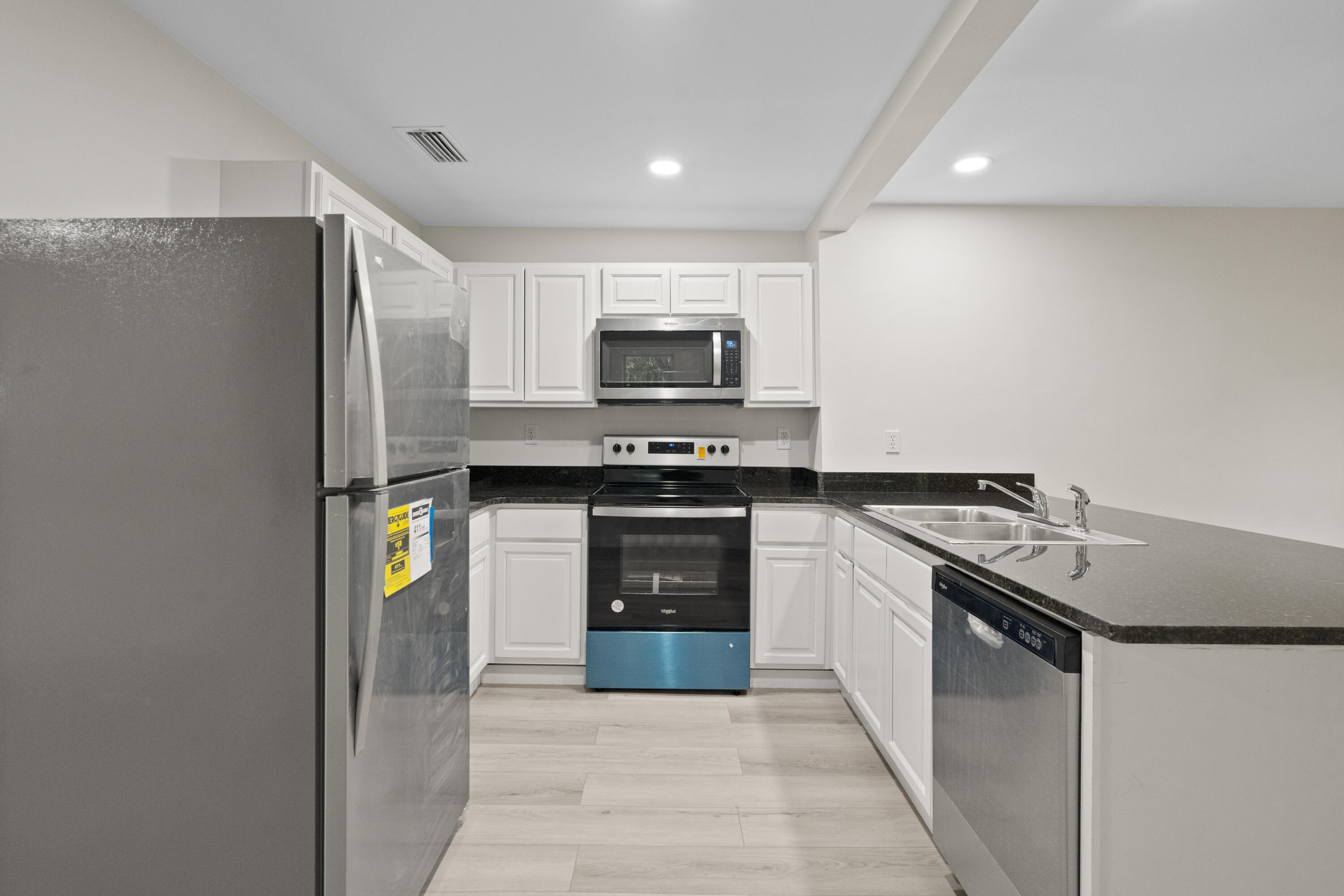 995 Bevis Road Merritt Island, FL 32953 - Photo 12 of 38 Kitchen