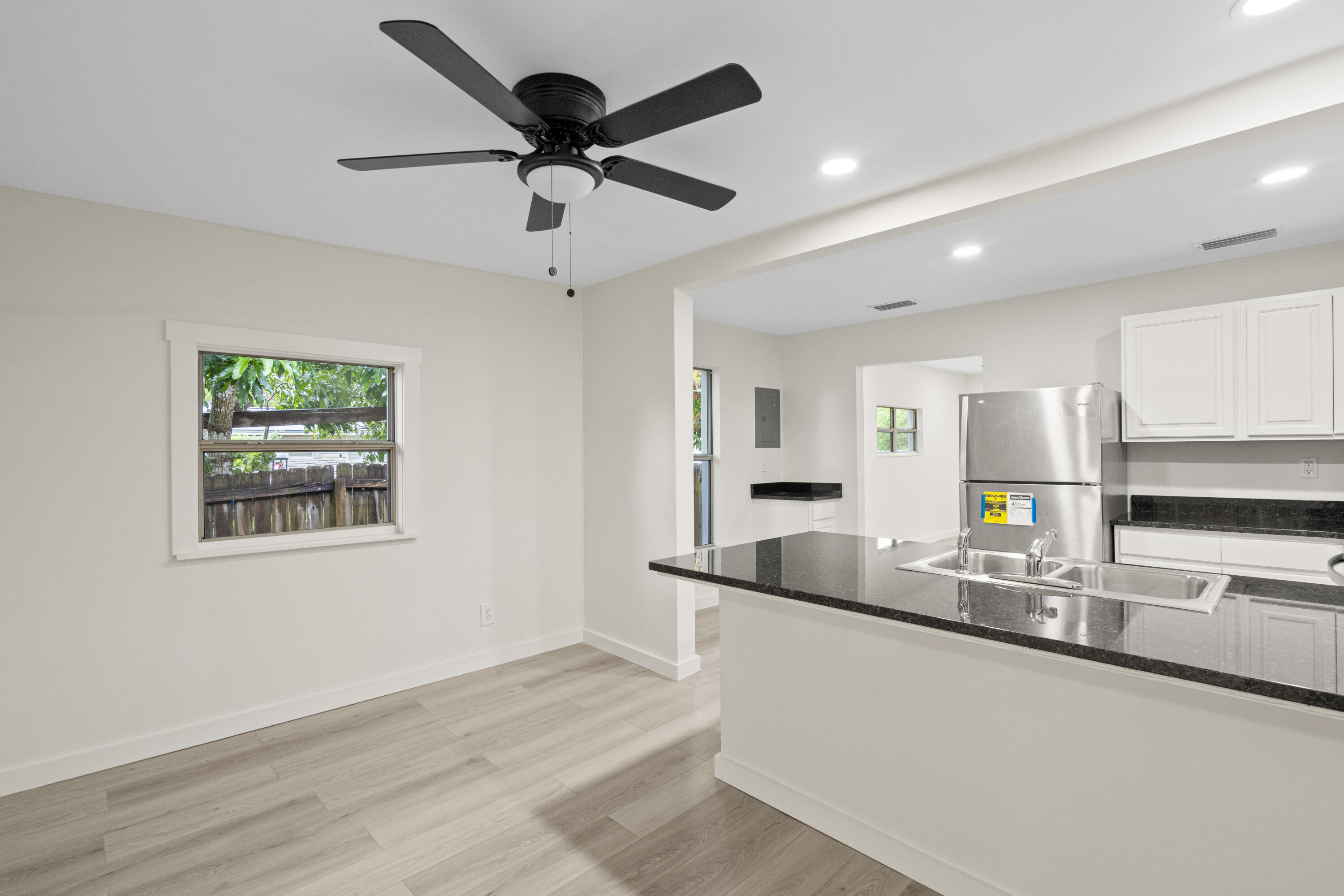 995 Bevis Road Merritt Island, FL 32953 - Photo 8 of 38 Kitchen