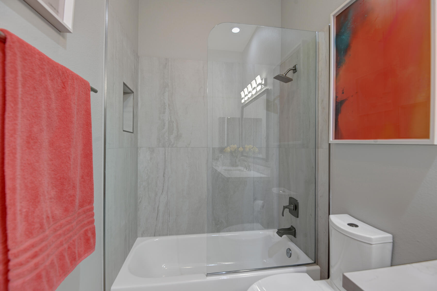 75 North Kavenish Drive Rancho Mirage, CA 92270 - Photo 27 of 41 a bath room with a toilet and a bath tub