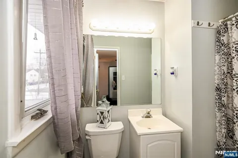 $799,000 | 2 Eden Place, Wayne, NJ 07470