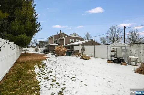 $799,000 | 2 Eden Place, Wayne, NJ 07470