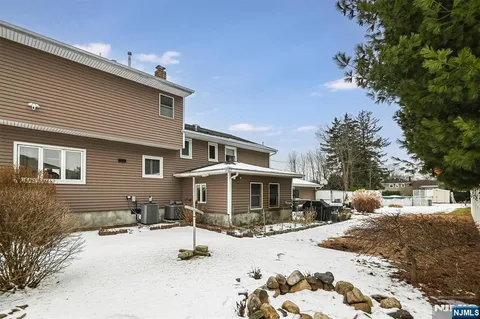 $799,000 | 2 Eden Place, Wayne, NJ 07470