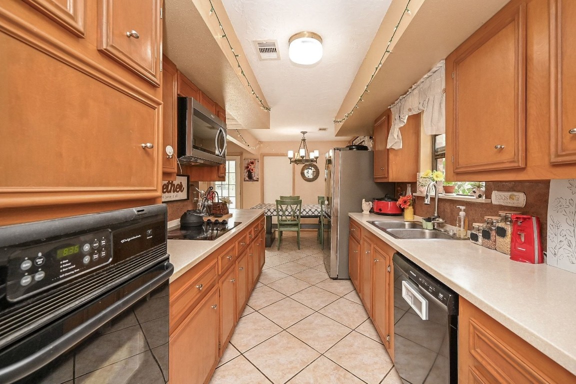 23111 Baneberry Road Magnolia, TX 77355 - Photo 11 of 32