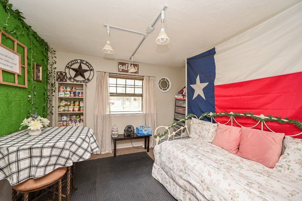 23111 Baneberry Road Magnolia, TX 77355 - Photo 20 of 32 Garage Apartment Family room & Dining area