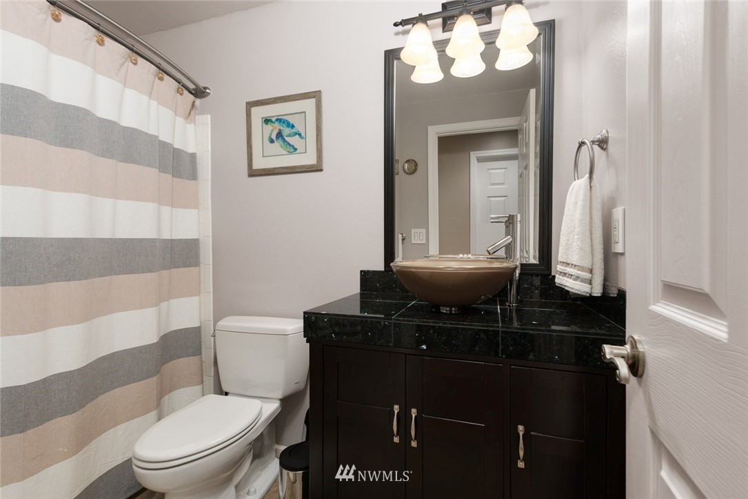 428 218th Street Southwest Bothell, WA 98021 - Photo 14 of 25