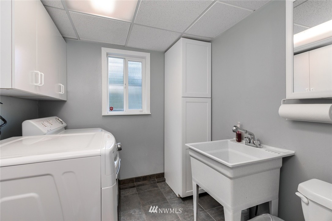 428 218th Street Southwest Bothell, WA 98021 - Photo 19 of 25