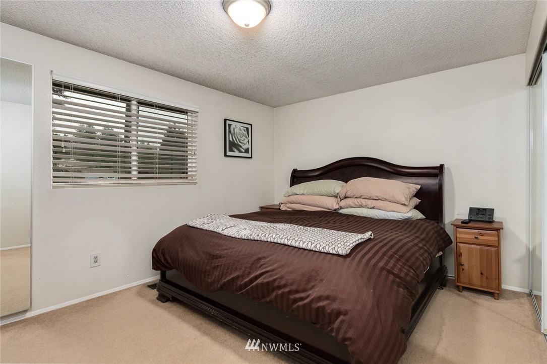 428 218th Street Southwest Bothell, WA 98021 - Photo 10 of 25