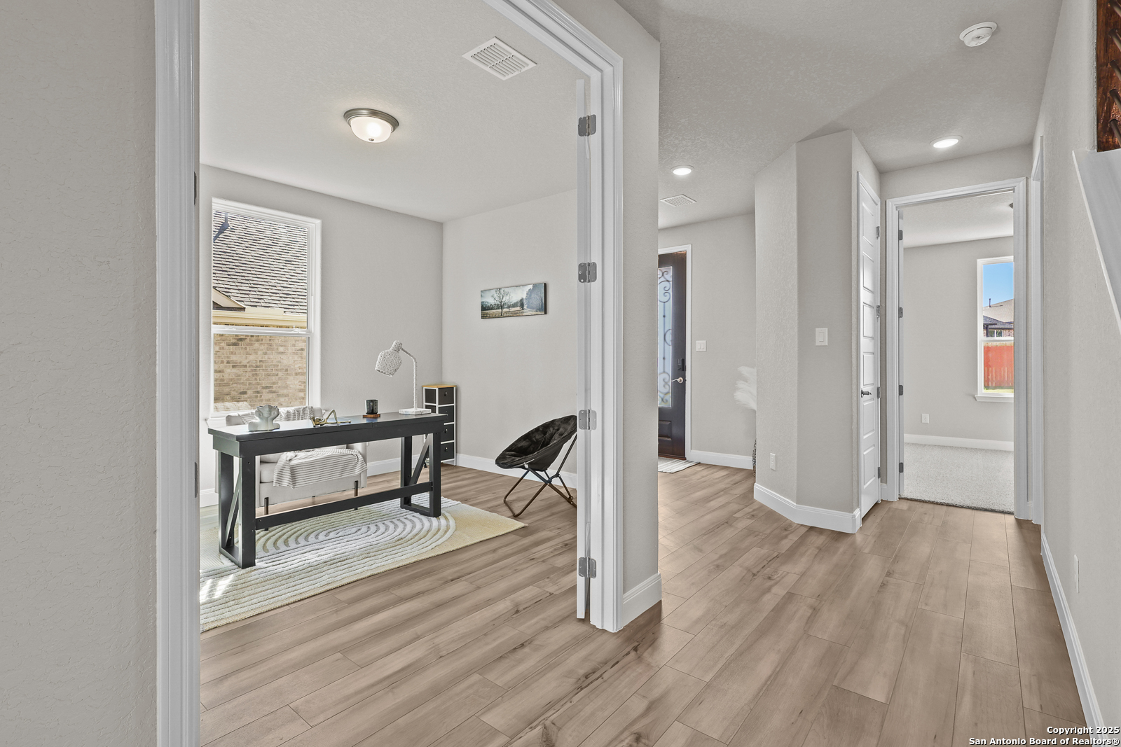 283 Jereth Crossing Castroville, TX 78009 - Photo 4 of 42