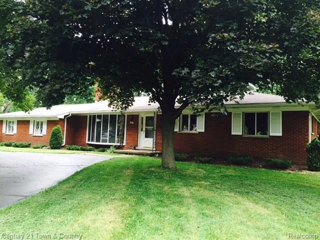 387 East Maryknoll Road Rochester, MI 48309 - Photo 1 of 26 1.jpg