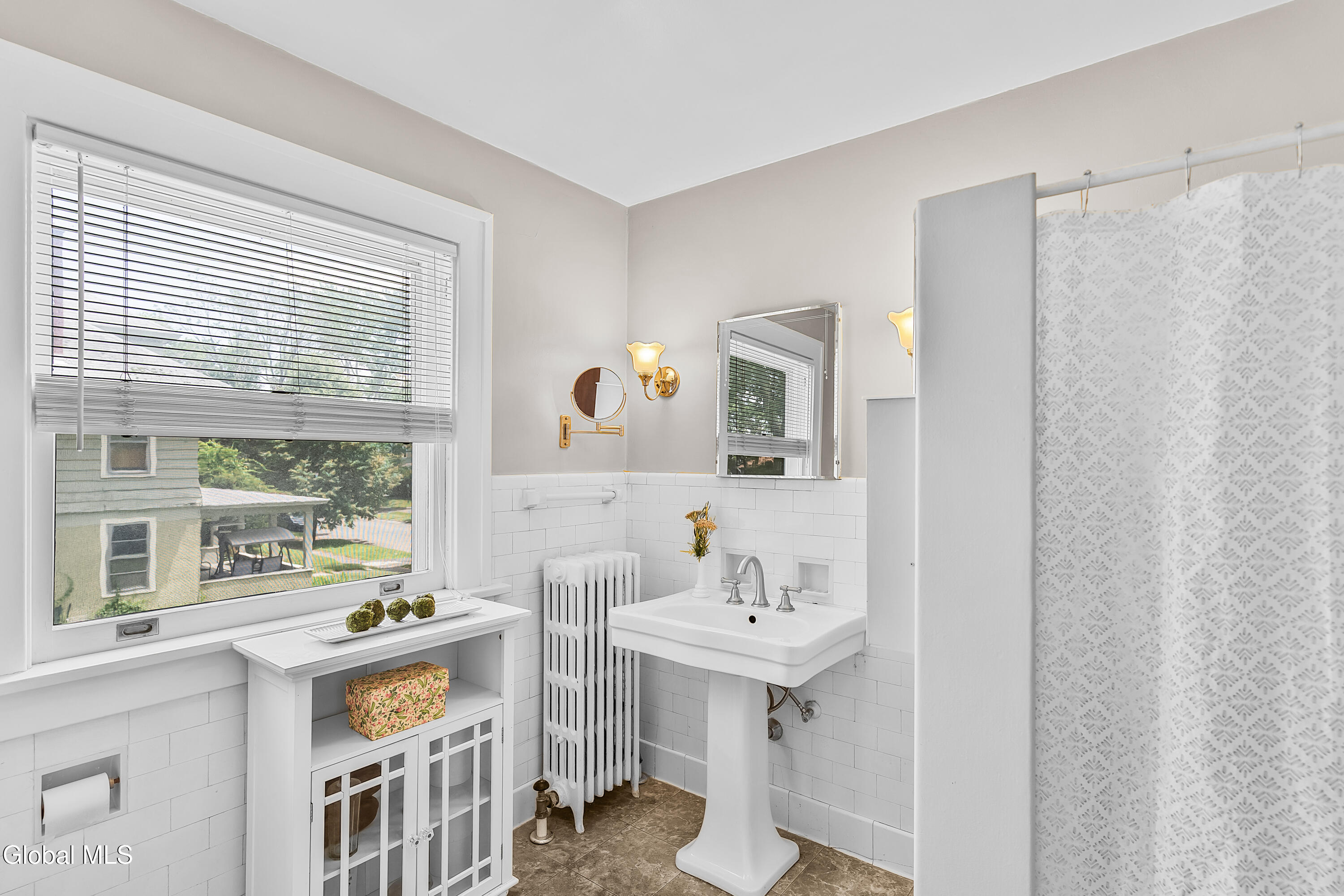 1101 Ardsley Road Schenectady, NY 12308 - Photo 24 of 41 EMO06973