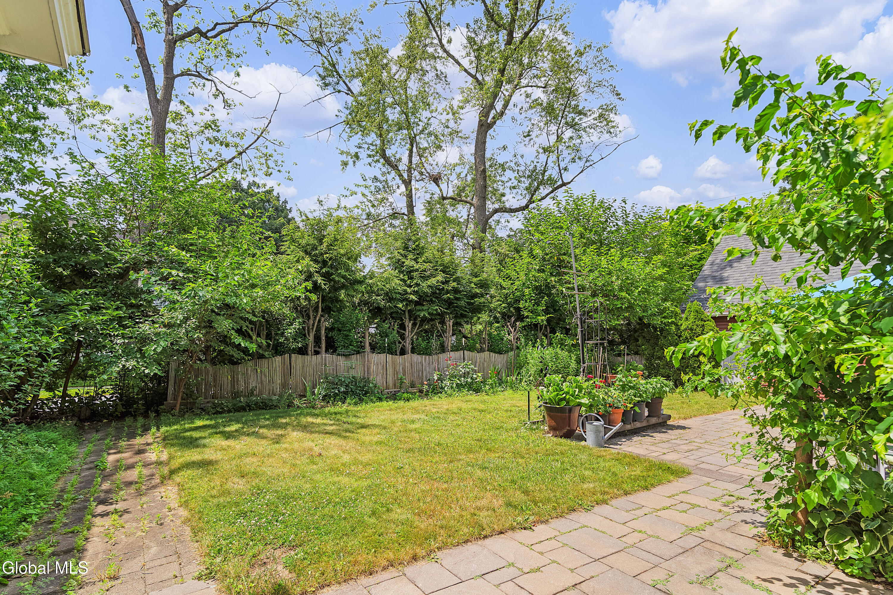 1101 Ardsley Road Schenectady, NY 12308 - Photo 37 of 41 EMO07087