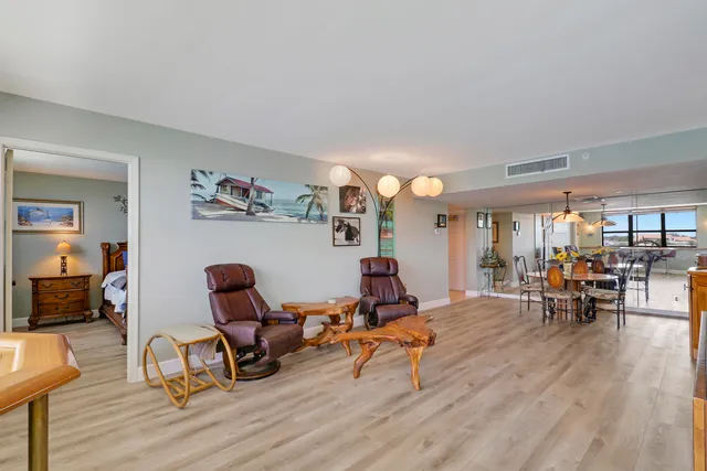 $895,000 | 1542 Jupiter Cove Drive, Unit 602C, Jupiter, FL 33469