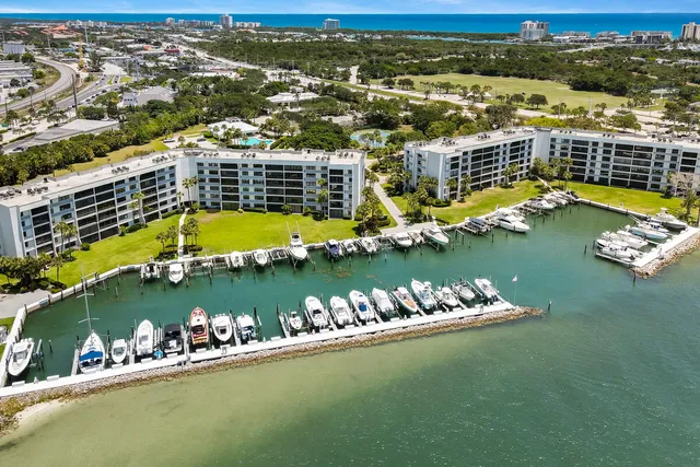 $895,000 | 1542 Jupiter Cove Drive, Unit 602C, Jupiter, FL 33469