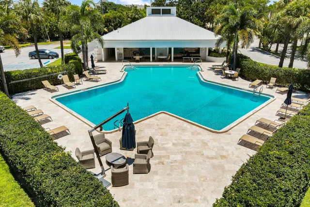 $895,000 | 1542 Jupiter Cove Drive, Unit 602C, Jupiter, FL 33469
