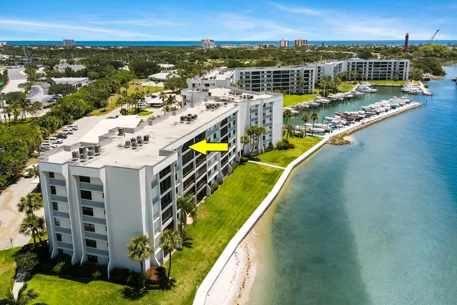 $895,000 | 1542 Jupiter Cove Drive, Unit 602C, Jupiter, FL 33469
