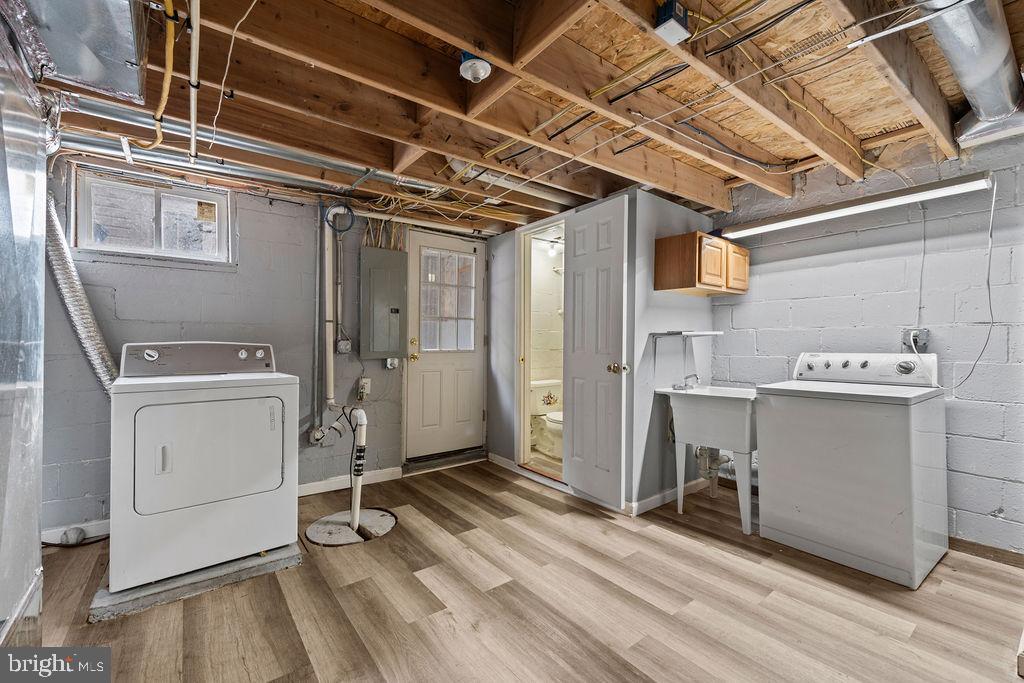 7308 Berkshire Road Baltimore, MD 21224 - Photo 35 of 40 a view of utility room