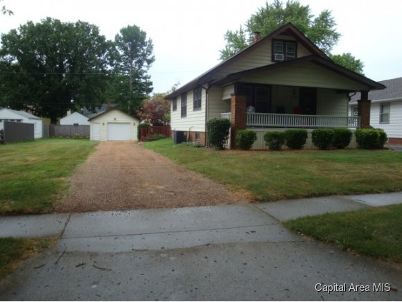 1533 West Governor Street Springfield, IL 62704 - Photo 1 of 16 Gallery Image 1