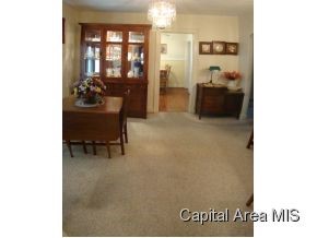 1533 West Governor Street Springfield, IL 62704 - Photo 3 of 16 Gallery Image 3
