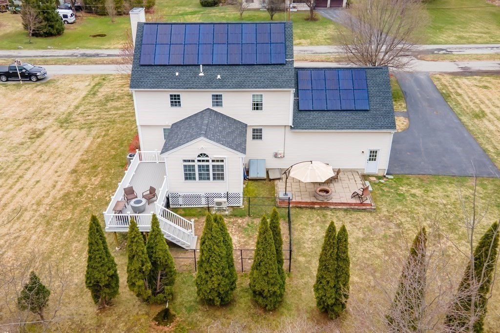 35 Jaffarian Road Haverhill, MA 01830 - Photo 4 of 21 Gallery Image 4