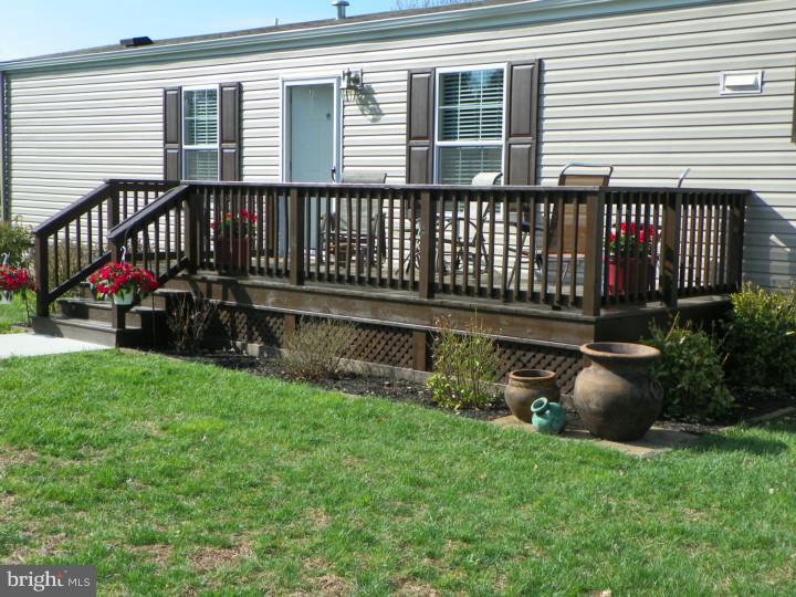 7283 Pearsons Corner Road Dover, DE 19904 - Photo 3 of 22 Deck