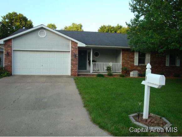 18 Sarah Avenue Springfield, IL 62703 - Photo 1 of 12