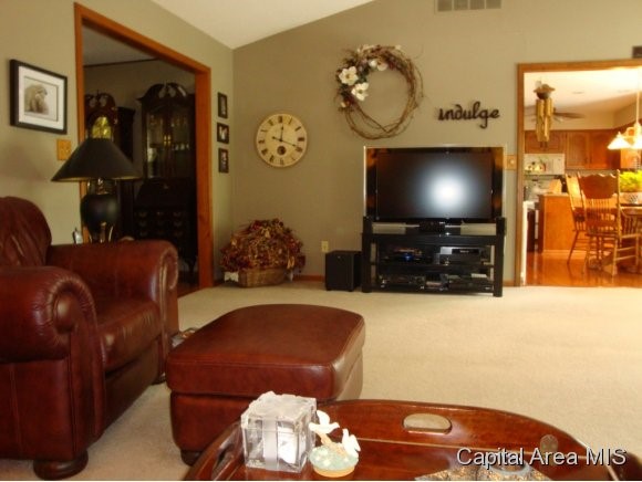 18 Sarah Avenue Springfield, IL 62703 - Photo 6 of 12