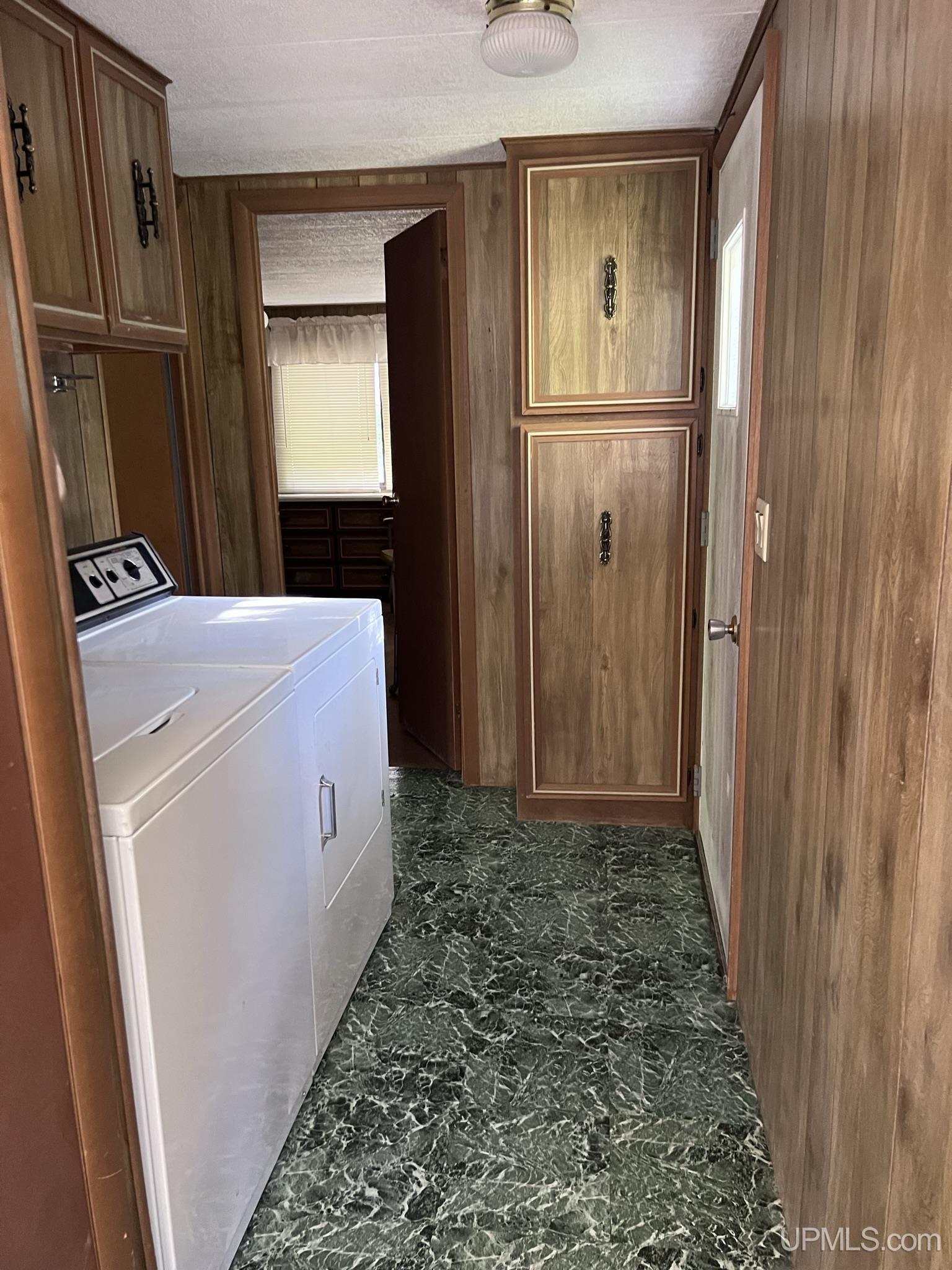 9896 Graves Road Manistique, MI 49854 - Photo 15 of 18 Gallery Image 15